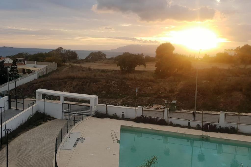 Atico Con Piscina, Golf, Vistas Al Mar Leilighet Torre de Benagalbon Eksteriør bilde