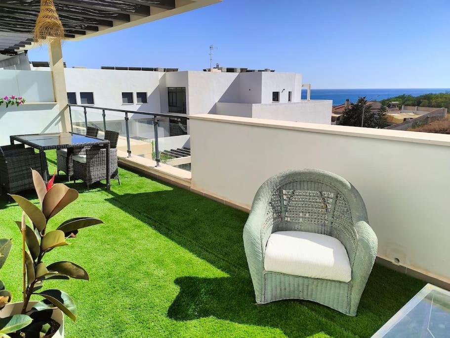 Atico Con Piscina, Golf, Vistas Al Mar Leilighet Torre de Benagalbon Eksteriør bilde