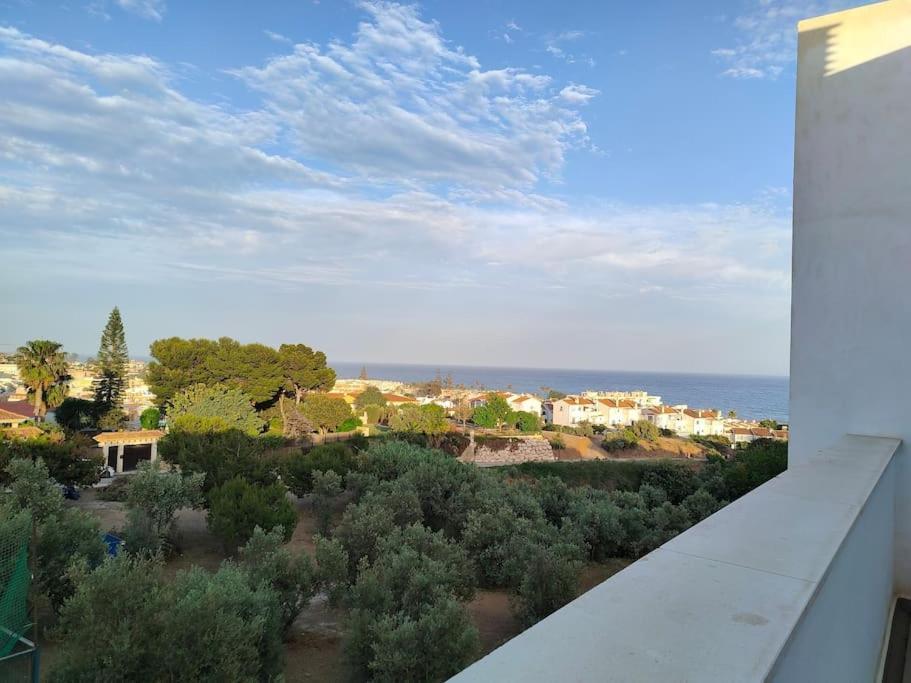 Atico Con Piscina, Golf, Vistas Al Mar Leilighet Torre de Benagalbon Eksteriør bilde