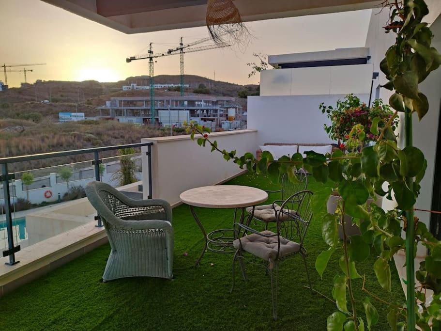 Atico Con Piscina, Golf, Vistas Al Mar Leilighet Torre de Benagalbon Eksteriør bilde