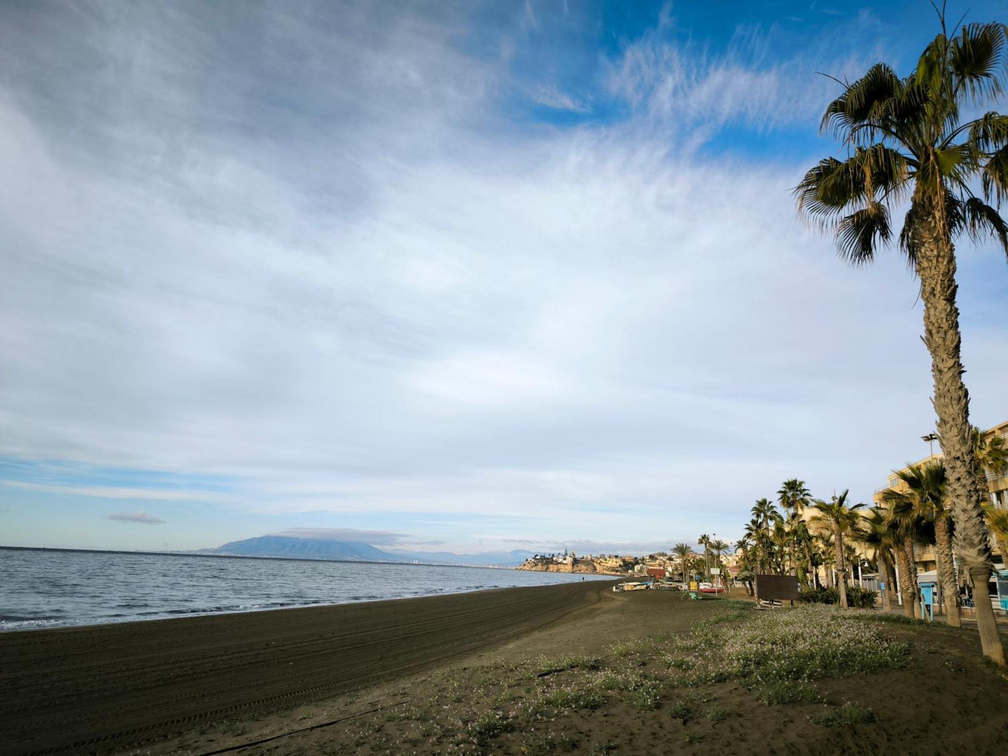 Atico Con Piscina, Golf, Vistas Al Mar Leilighet Torre de Benagalbon Eksteriør bilde
